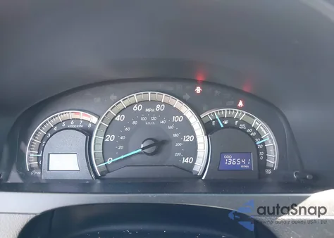 2014 Toyota Camry Se z USA, uszkodzony, nr VIN 4T1BF1FK6EU817748